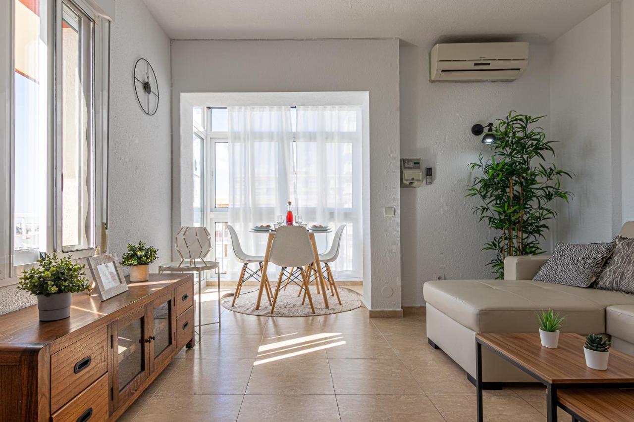 797 Holiday - Moderno Piso Con Terraza E Impresionantes Vistas. Benalmádena